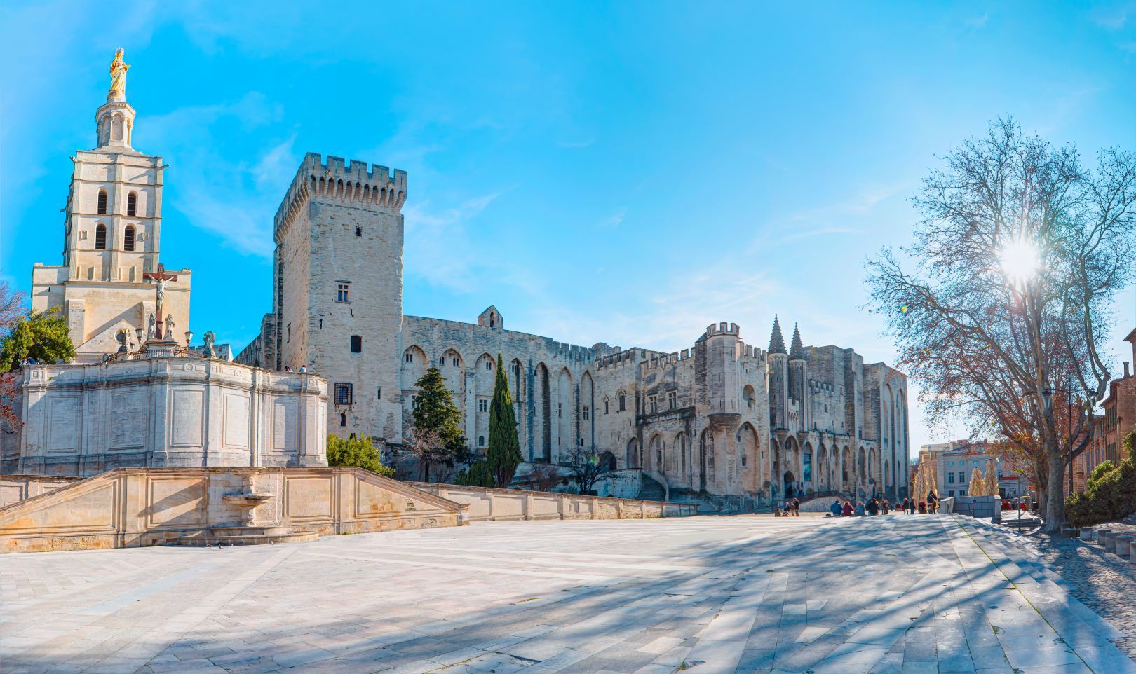Provence_Avignon_Papstpalast
