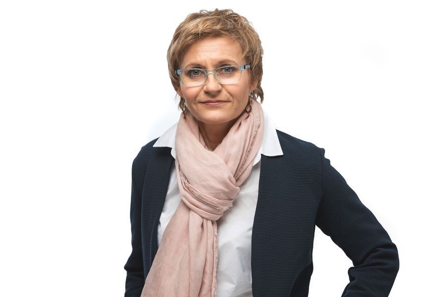 Frau Birgit Brandl