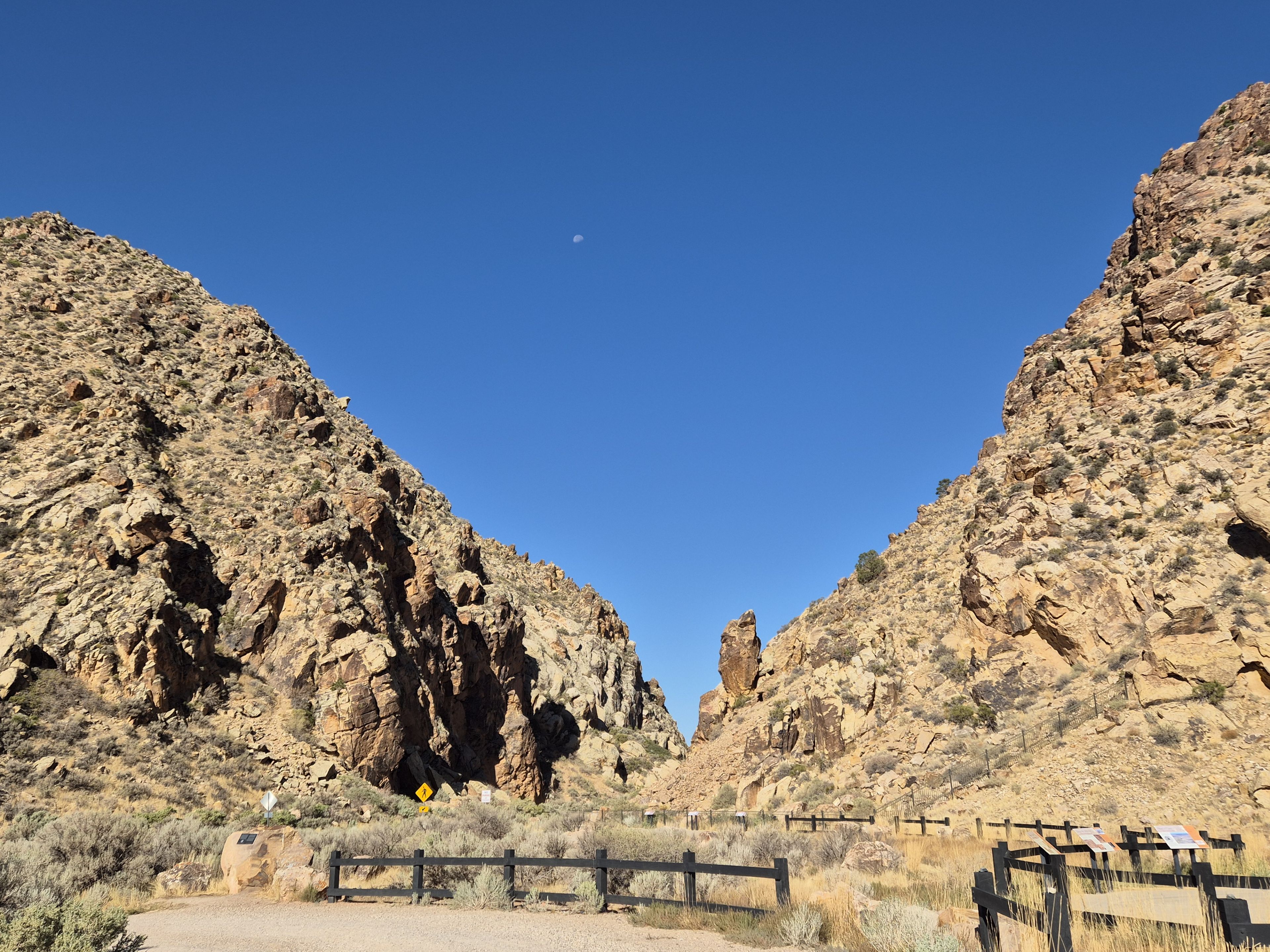 Parowan Gap Petroglyhs
